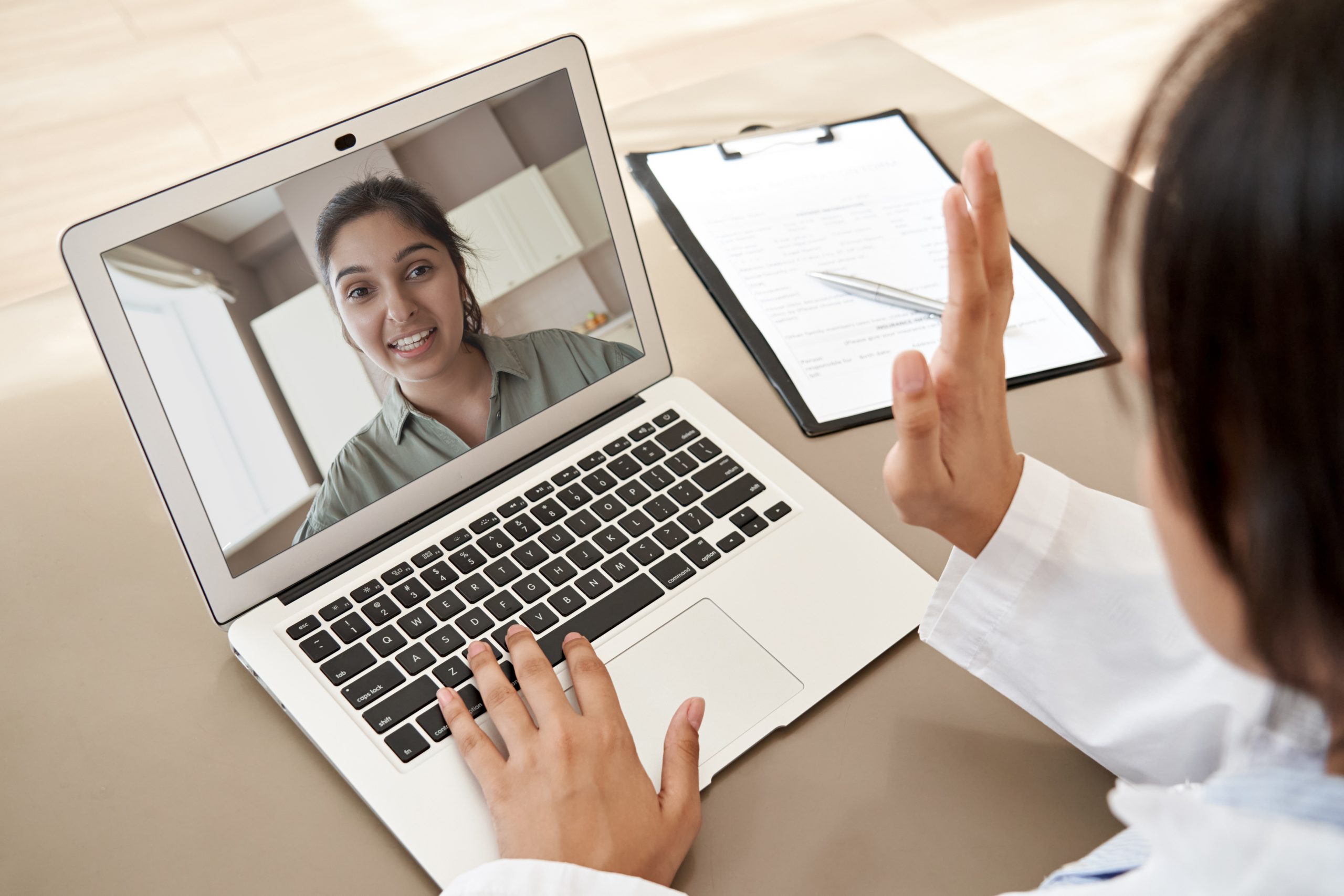 online GP talking to patient about weight loss
